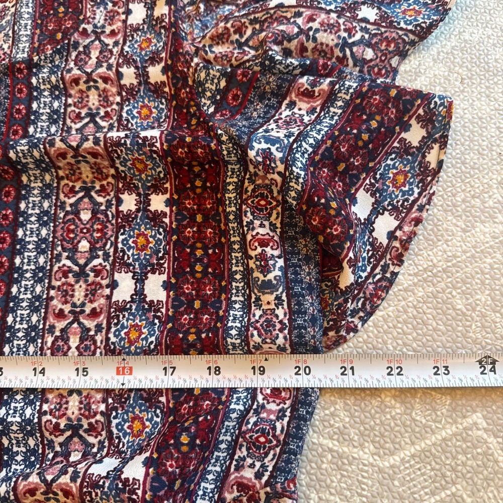 A. Byer Cold Shoulder Blouse Women Large Multi Boho Medallion Flutter Sleeve Top - Picture 3 of 5